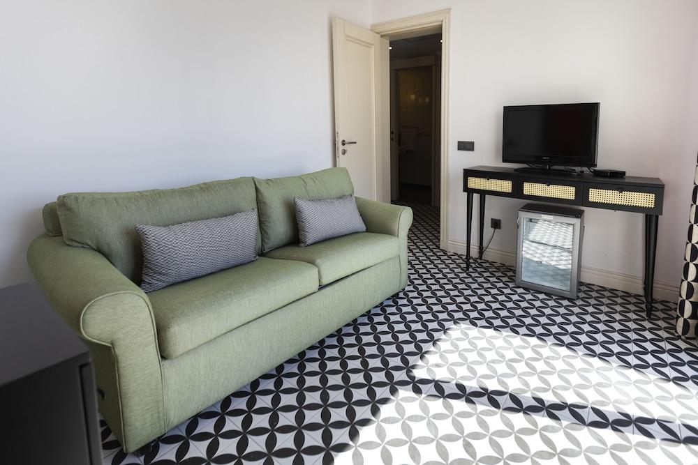 בודרום Manastir Hotel & Suites מראה חיצוני תמונה