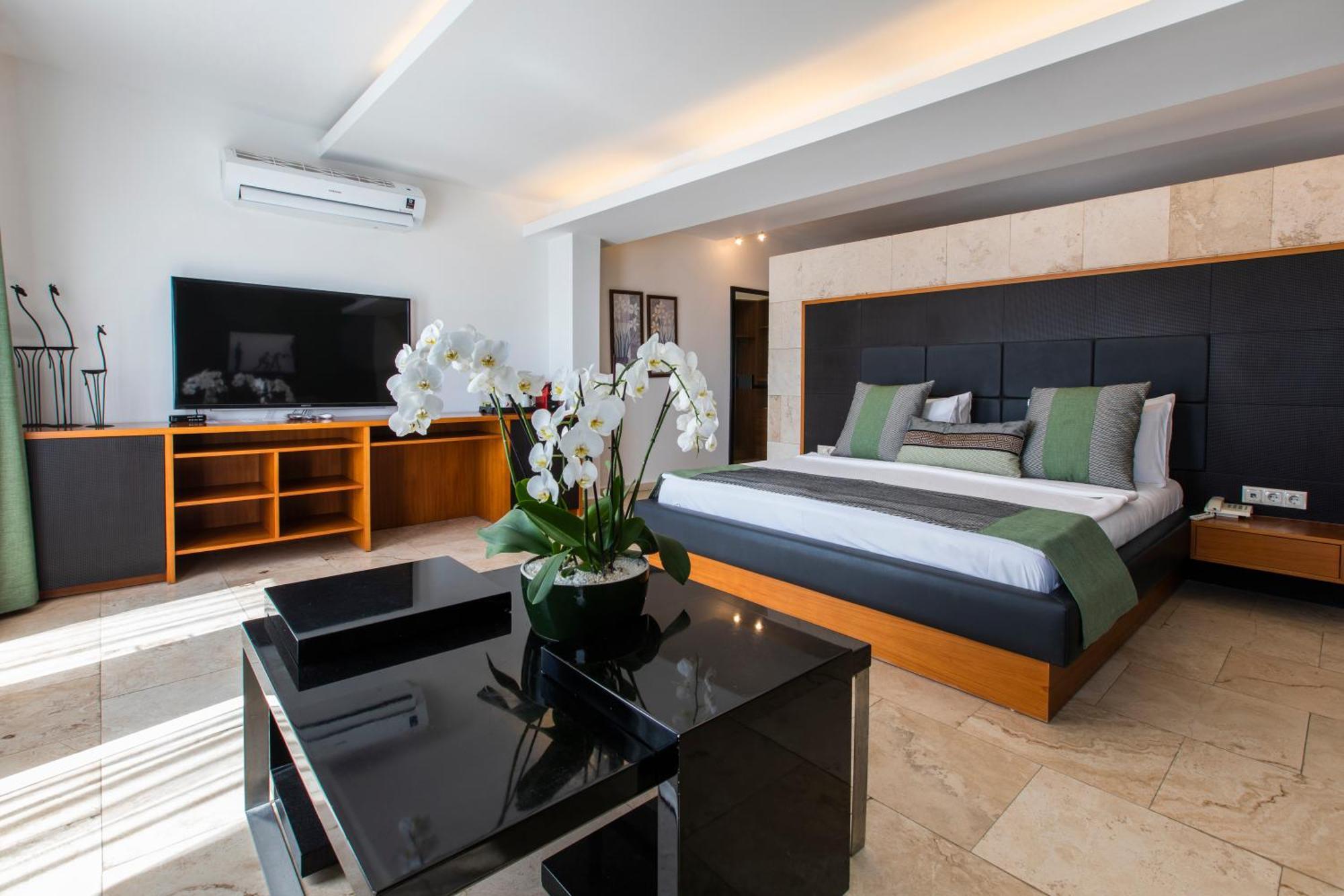 בודרום Manastir Hotel & Suites מראה חיצוני תמונה