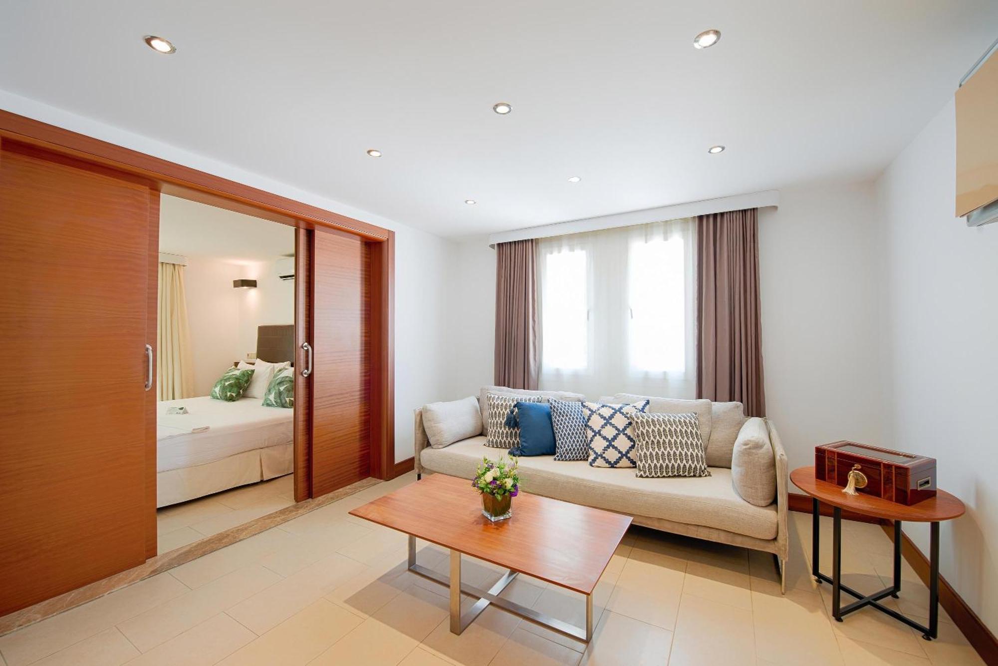 בודרום Manastir Hotel & Suites מראה חיצוני תמונה