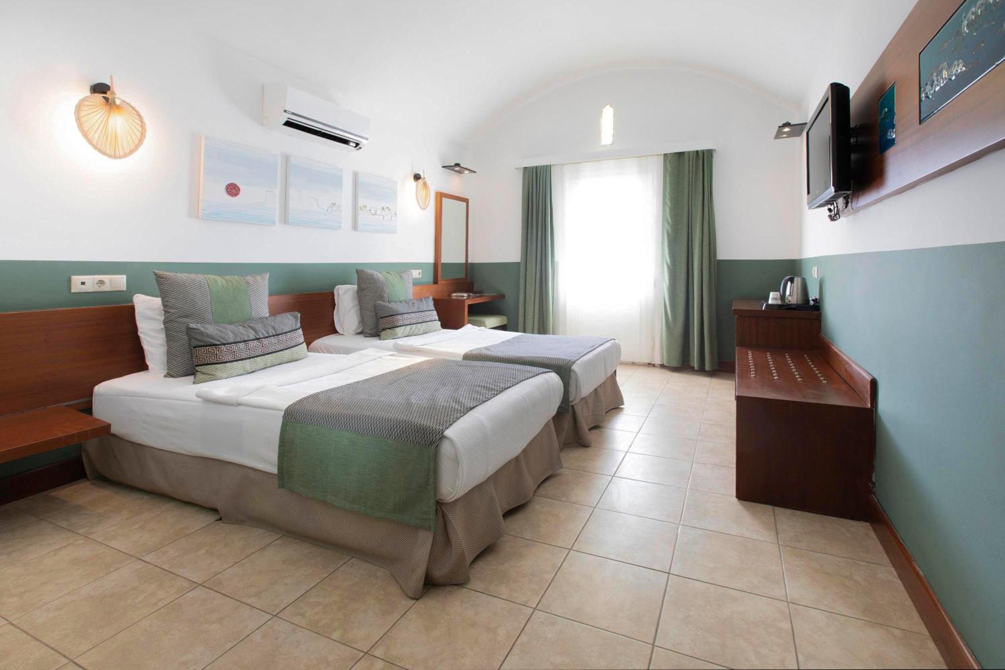 בודרום Manastir Hotel & Suites מראה חיצוני תמונה