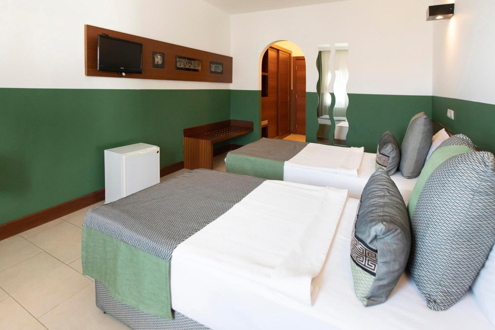 בודרום Manastir Hotel & Suites מראה חיצוני תמונה
