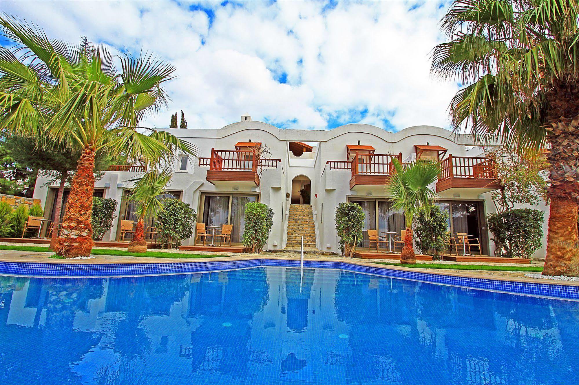 בודרום Manastir Hotel & Suites מראה חיצוני תמונה
